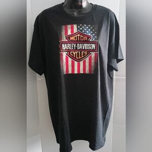 Harley-Davidson Black Tee with American Flag Graphic